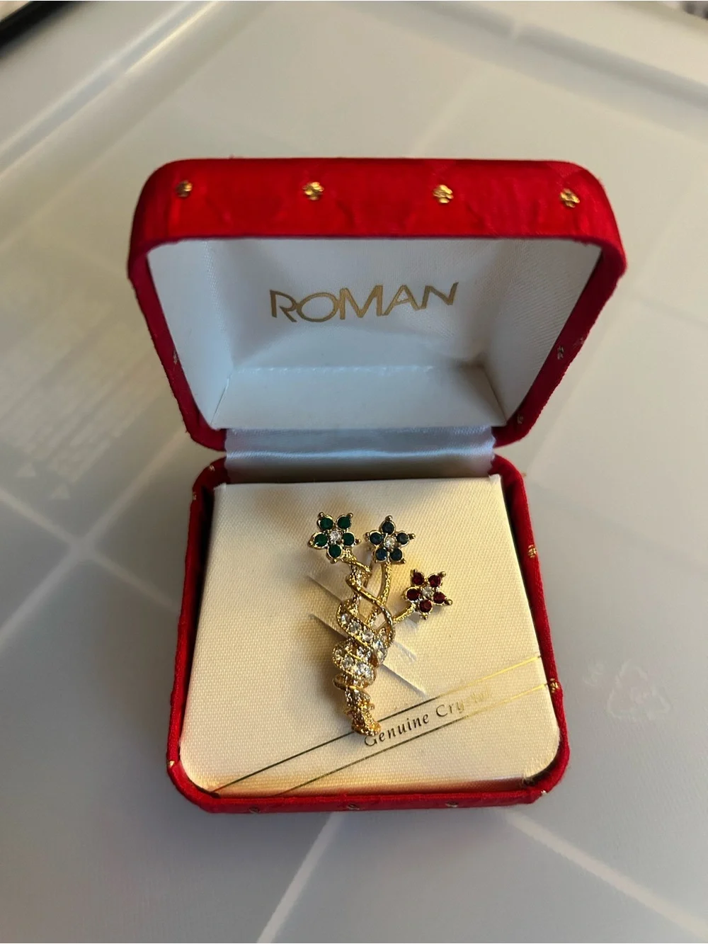 Vintage gold-tone floral bouquet brooch - brand new in box